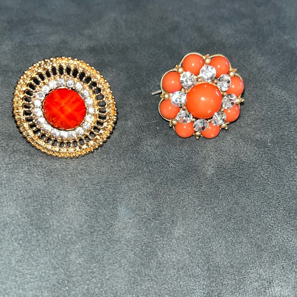 Set of TWO , adjustable beautiful gold faux coral rings with rhinestones!!